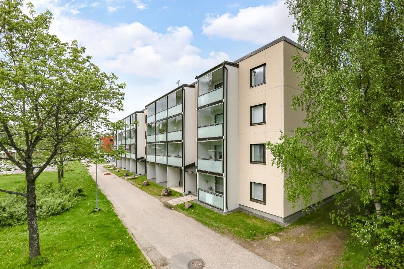 Lappeenrannan asuntokohteen julkisivua.