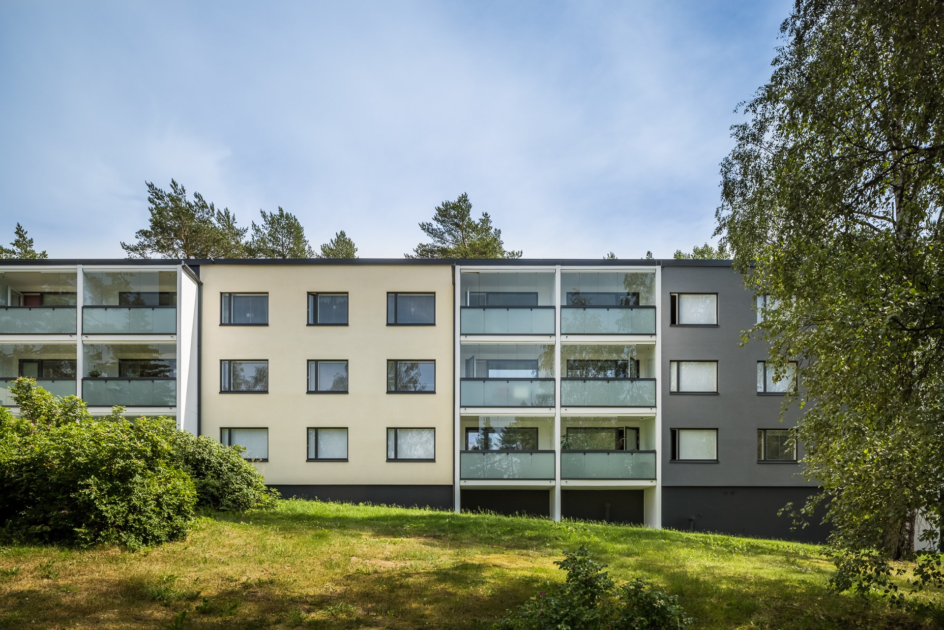 Varsanpolku 7, pääkuva