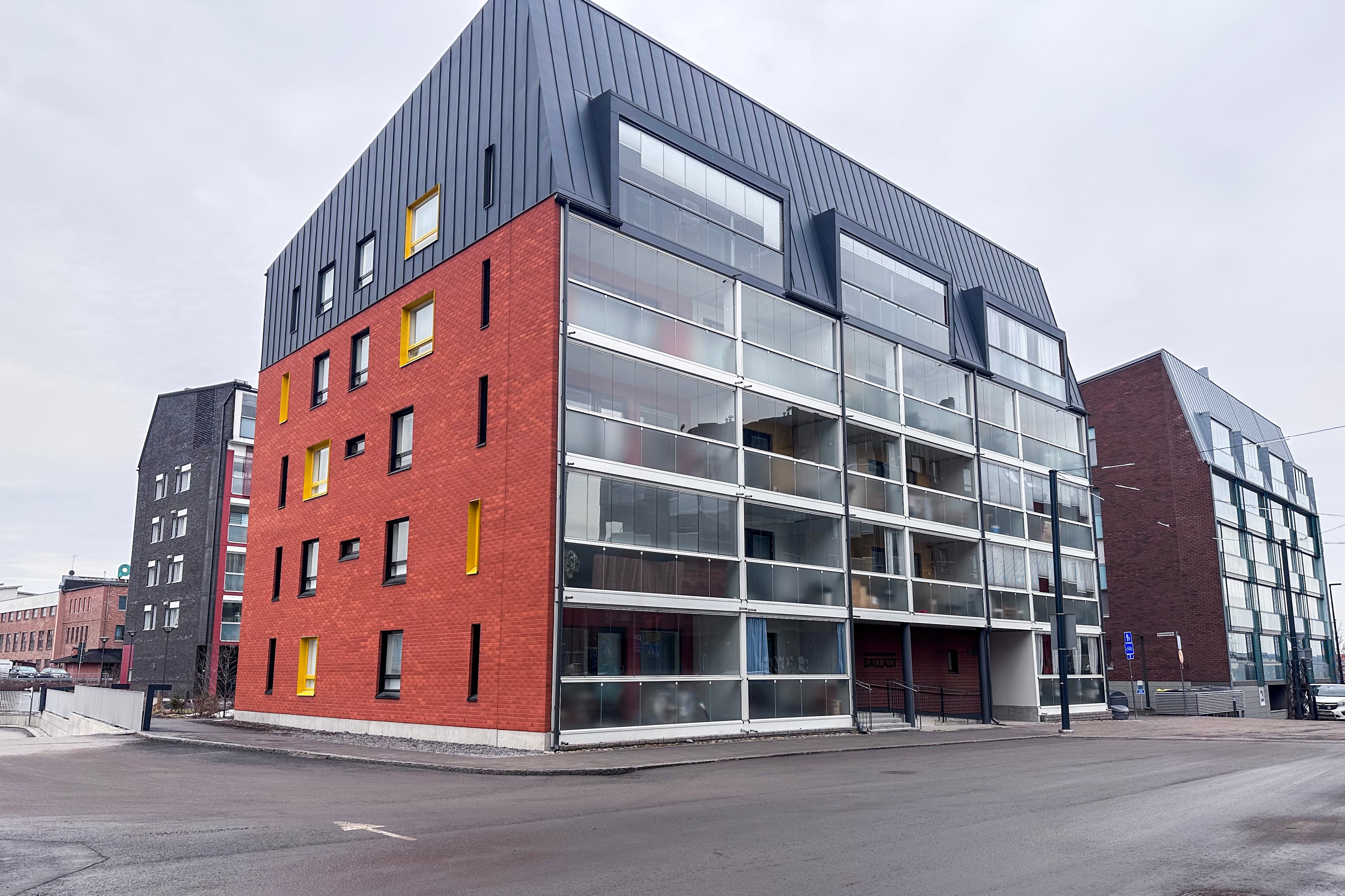 Aavankatu 6, pääkuva