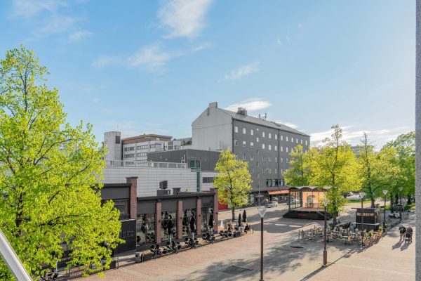 Pori: Antinkatu 14, keskusta & Rajalantie 3, Impola